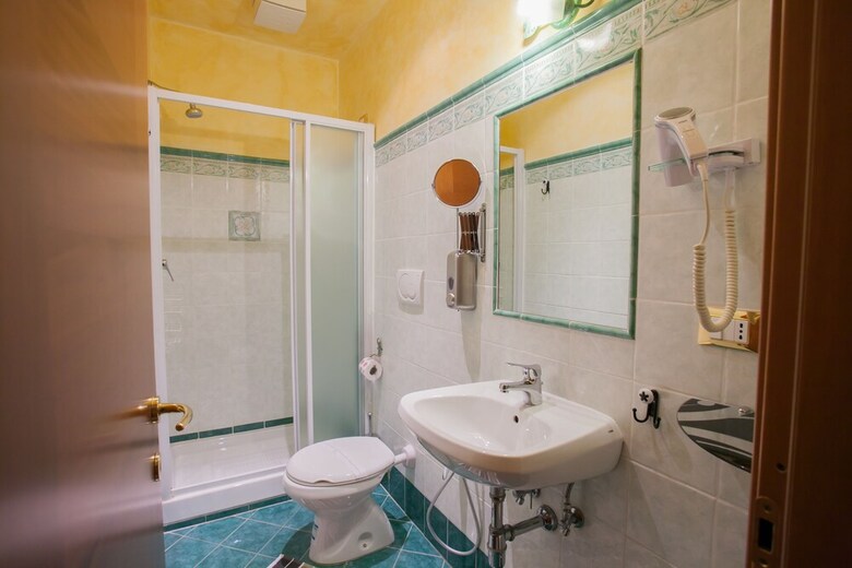 Legend R. G.