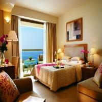 Hotel Sani Beach