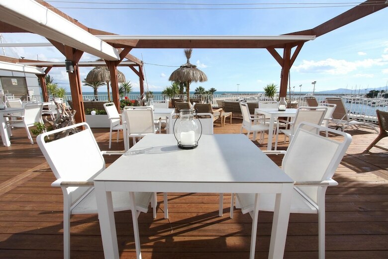 Bleu Mer Duplex Et Suites