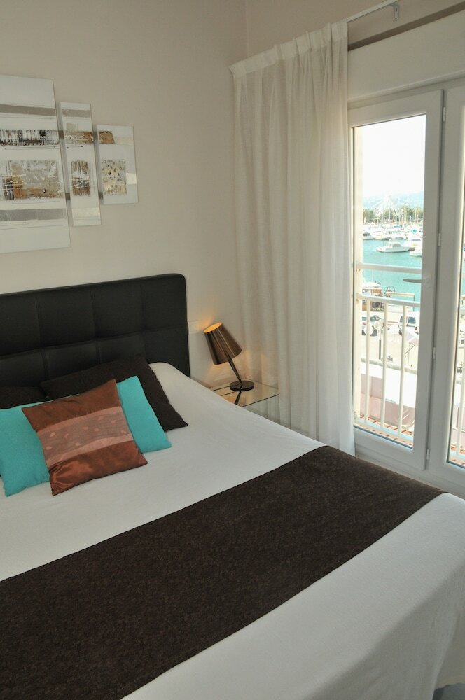 Bleu Mer Duplex Et Suites