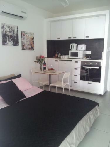 Yialos Luxury Apartments