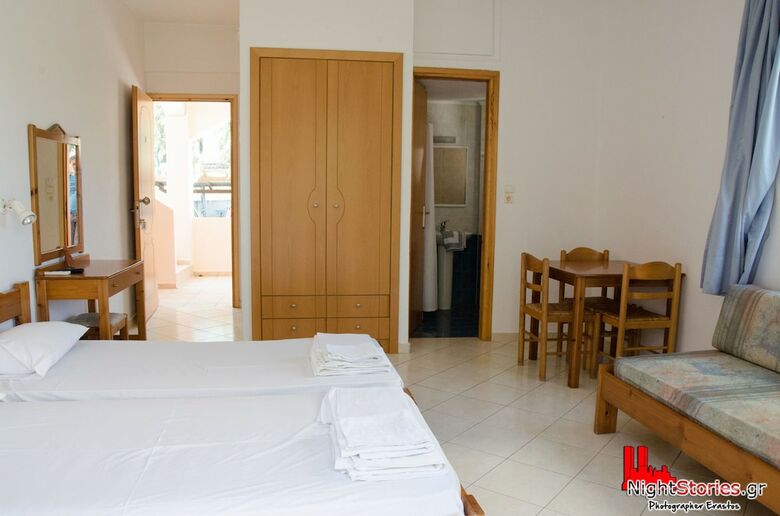 Apartamentos Flisvos Rooms