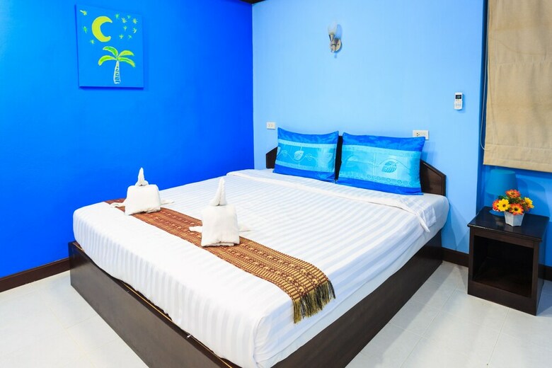 Hotel Grand Orchid Inn