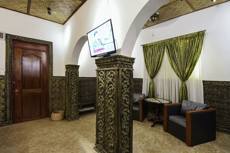 Le Grand Palais Boutique Hotel