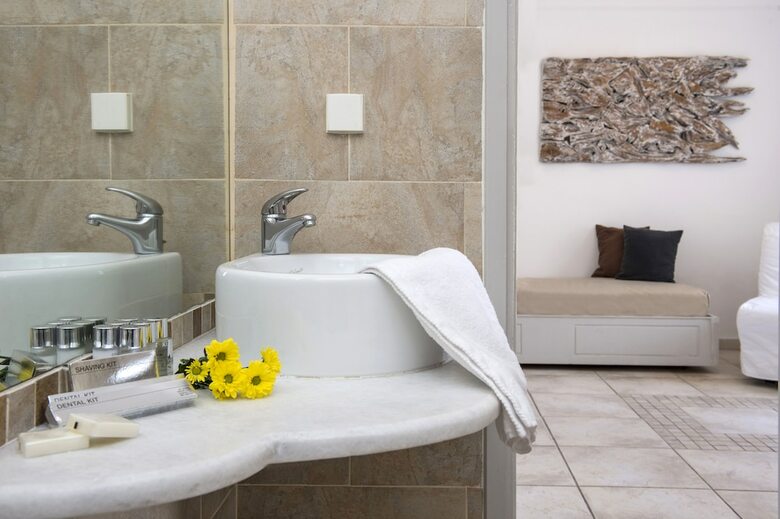 Hotel Kanale's Rooms And Suites