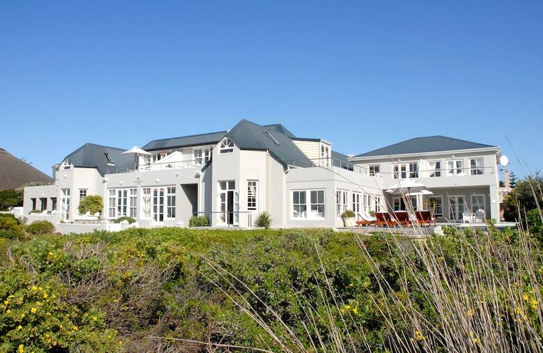 Hotel Ocean Eleven Guest House