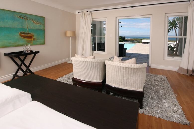 Hotel Ocean Eleven Guest House