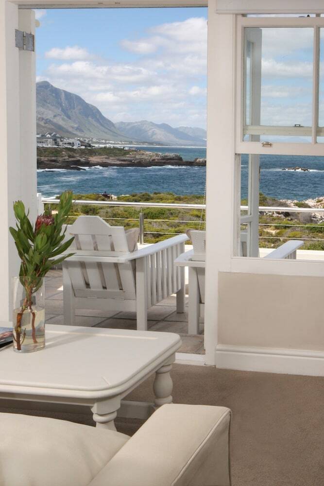 Hotel Ocean Eleven Guest House