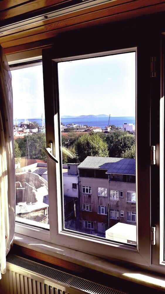 Gur Hotel