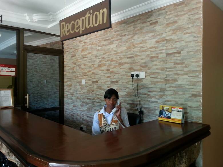 Way Side Hotel