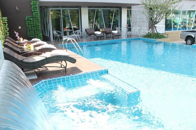 Hotel Chariot Pattaya Residence