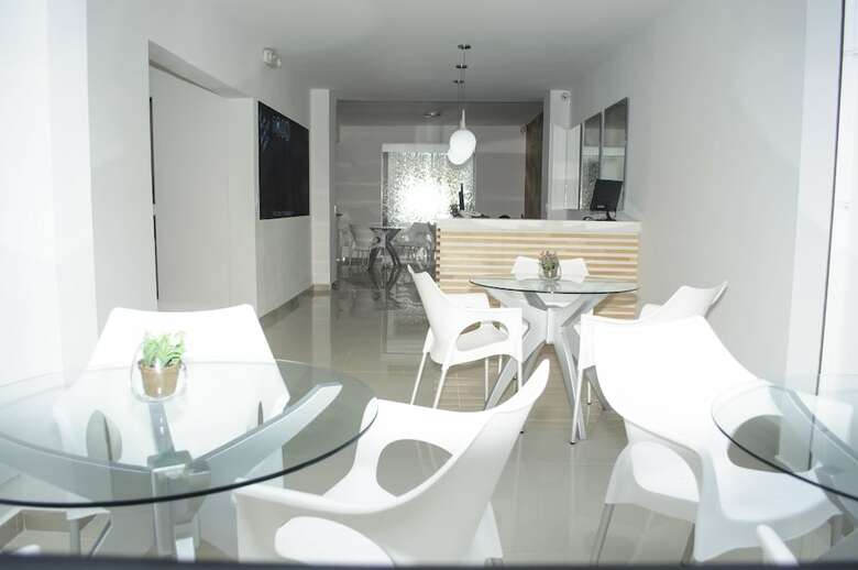 Hostal Lleras Calle 8
