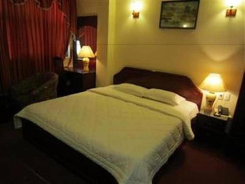 The Sun Hotel