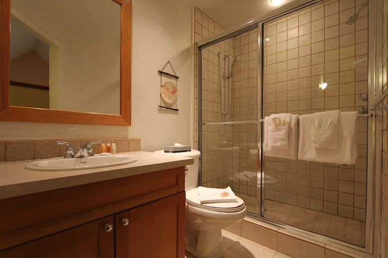 Accommodations By Whistler Retreats