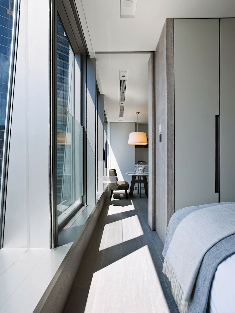 Hotel One96