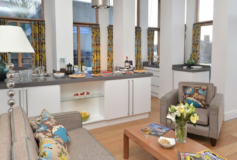 Highland Apartments By Mansley