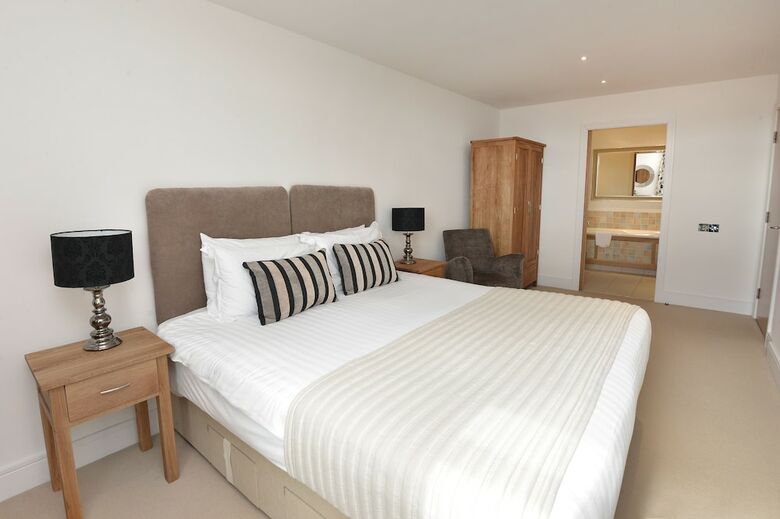 Highland Apartments By Mansley