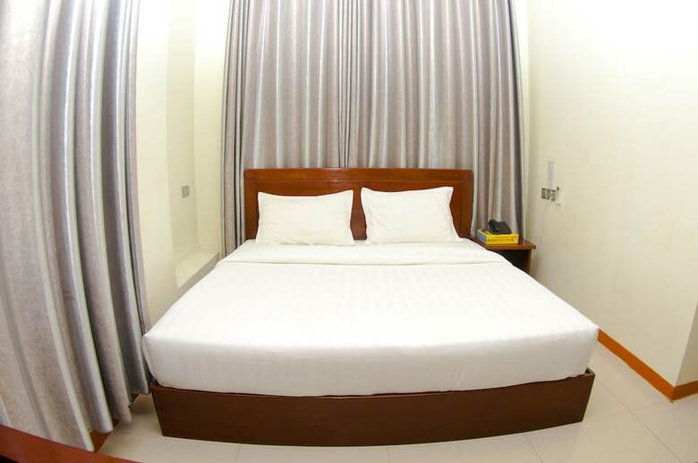 City Grand Hotel
