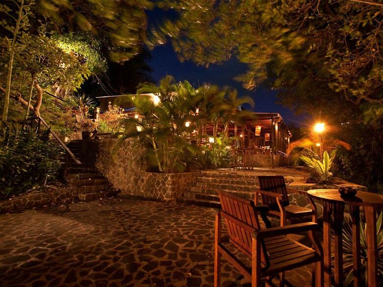 Hotel Firefly Plantation Bequia