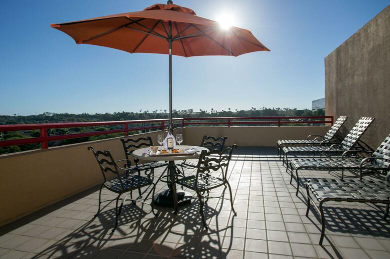 Hotel Westdrift Manhattan Beach, Autograph Collection By Marriott