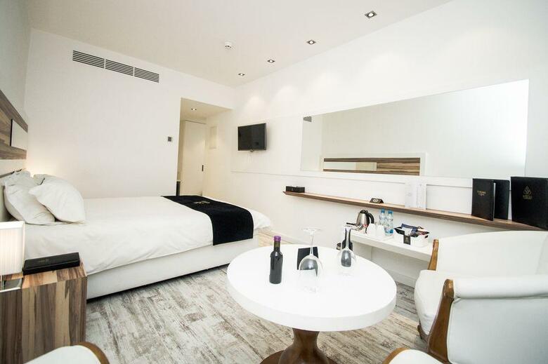 The Ciao Stelio Deluxe Hotel