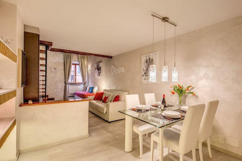 Tritone Top House