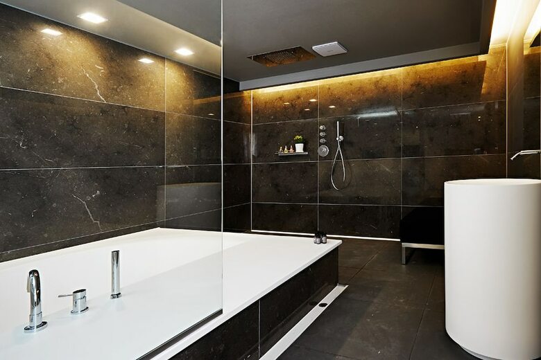 Hotel The Bathtel