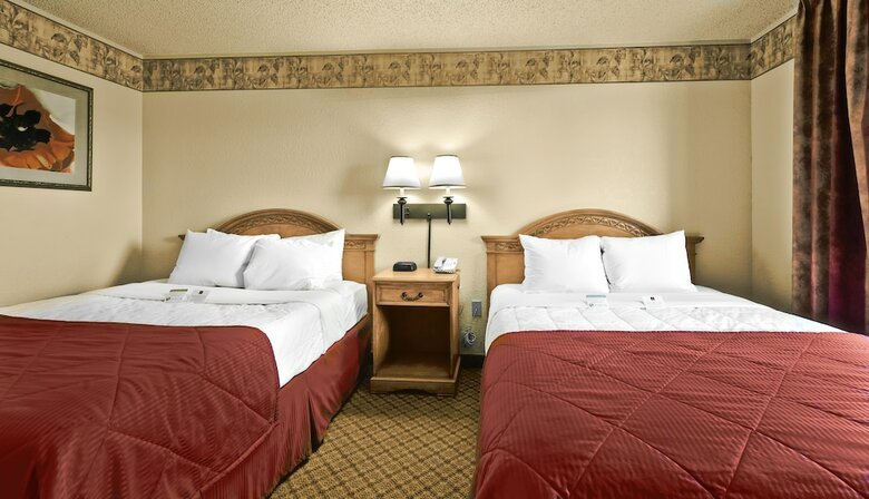 Hotel Pan American Inn & Suites