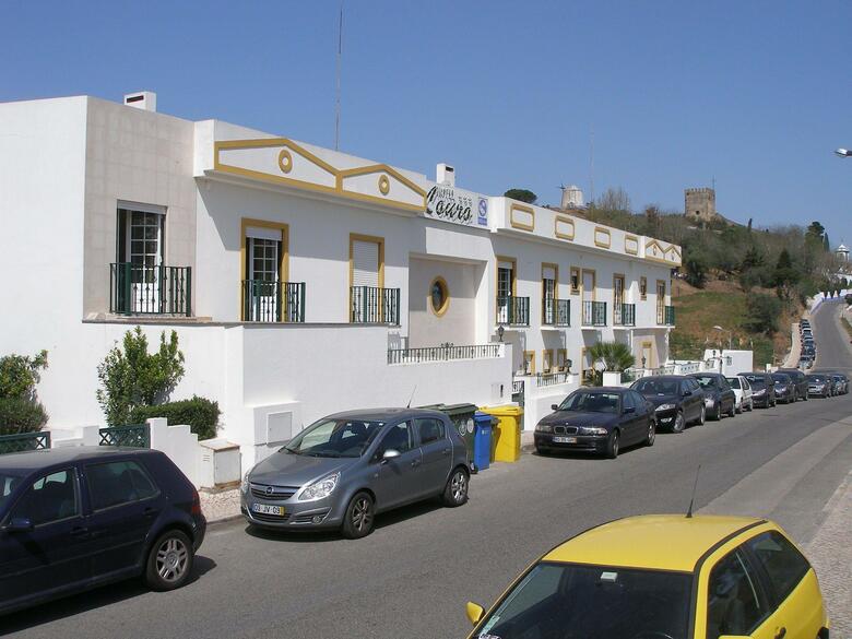 Hotel Louro