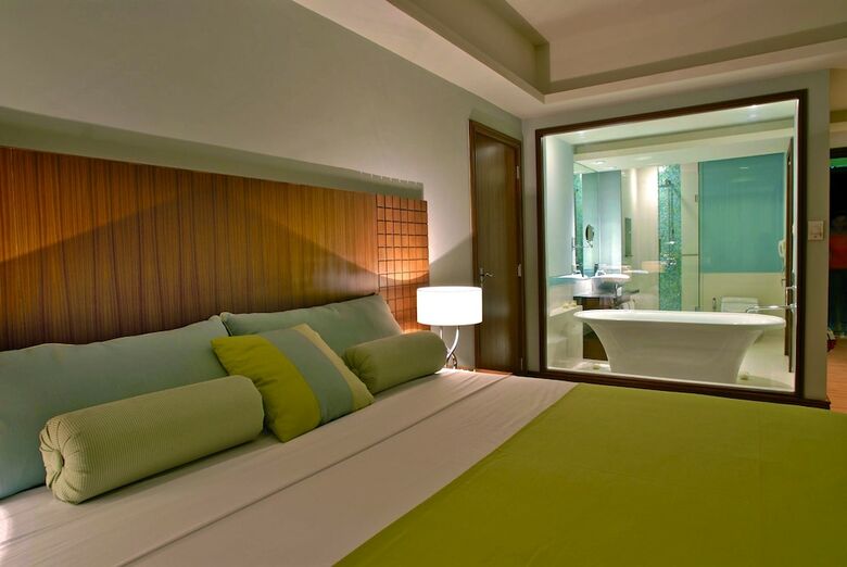 Hotel The Lighthouse Marina Resort