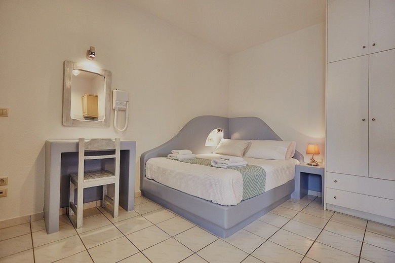 Aparthotel Studios Irene