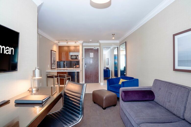 Sandman Hotel Oakville