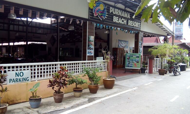 Hotel Purnama Beach Resort