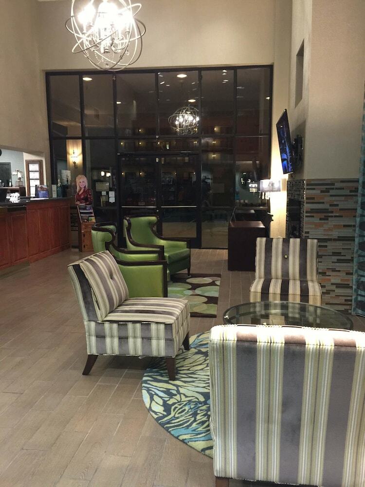 Hotel Pigeon River Inn