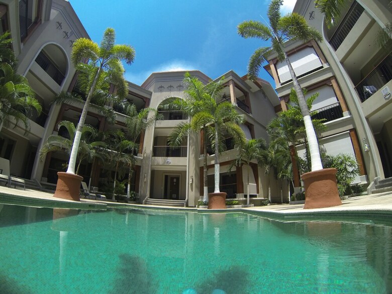 Macaws Ocean Club