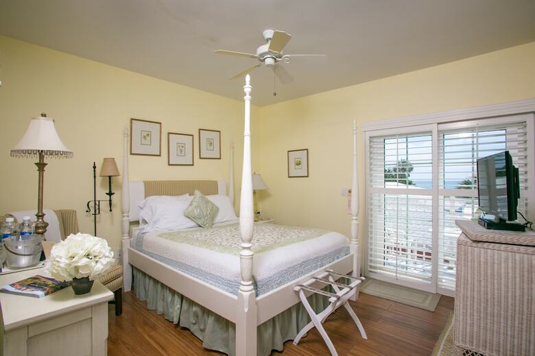 Bed & Breakfast Windemere Inn By The Sea