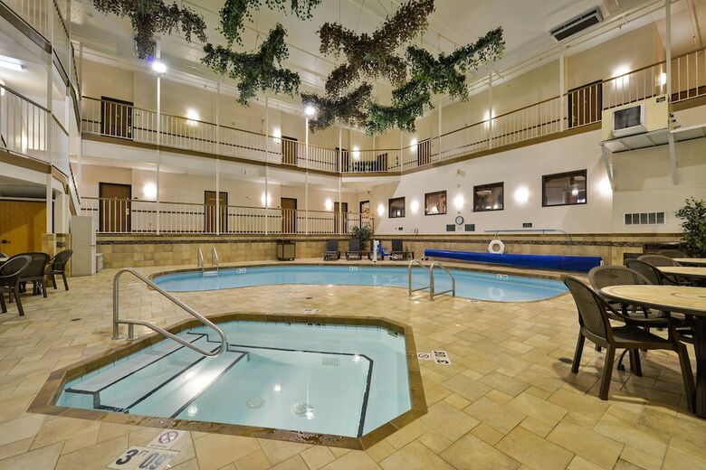 Hotel The Northern Plains Inn