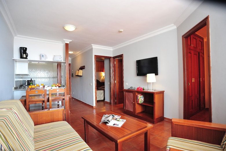 Aparthotel Apartamentos Dorotea