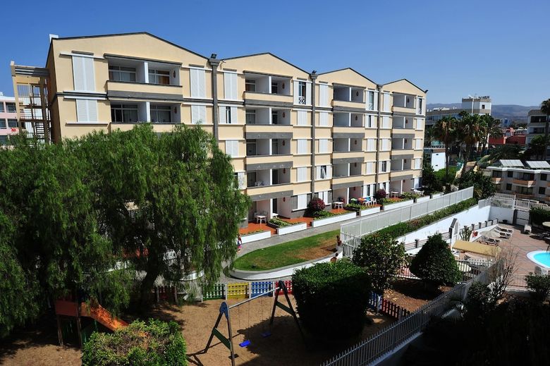 Aparthotel Apartamentos Dorotea