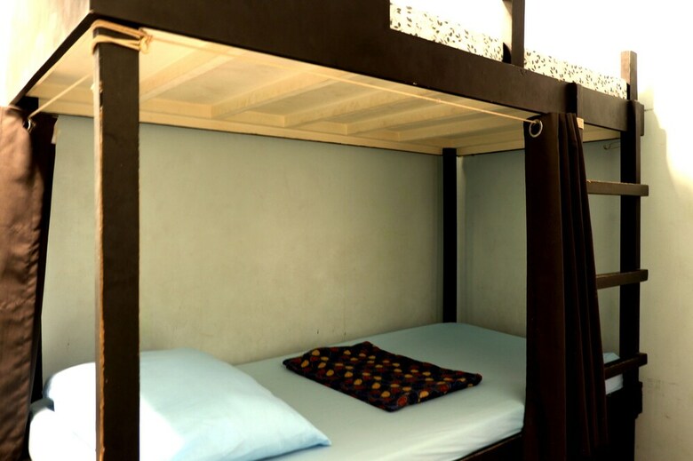 Hostal Urban Hostel Makati