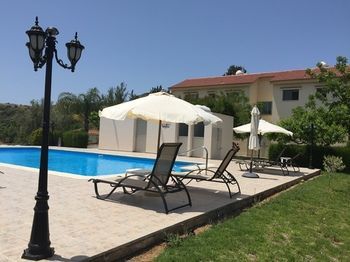 Himonas Apartments
