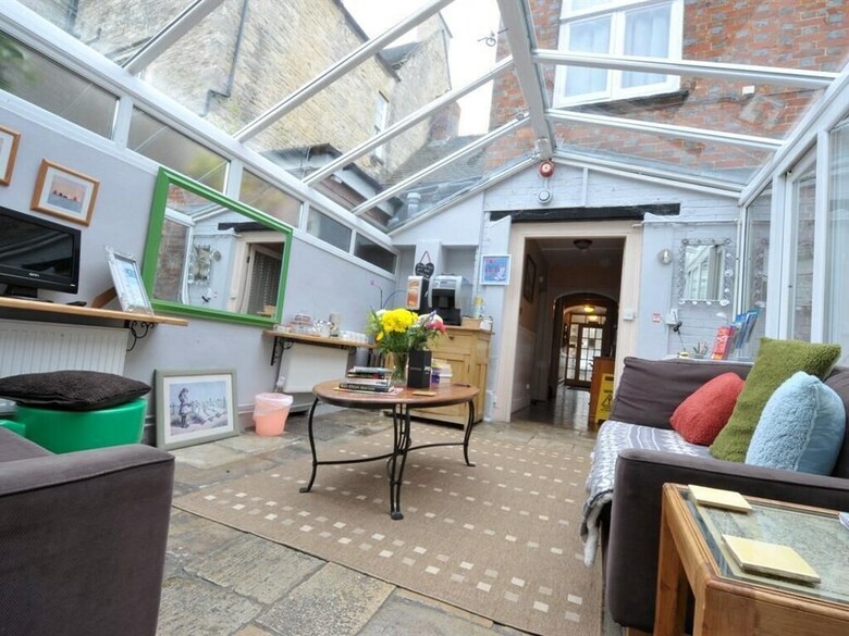 The Witney Hotel
