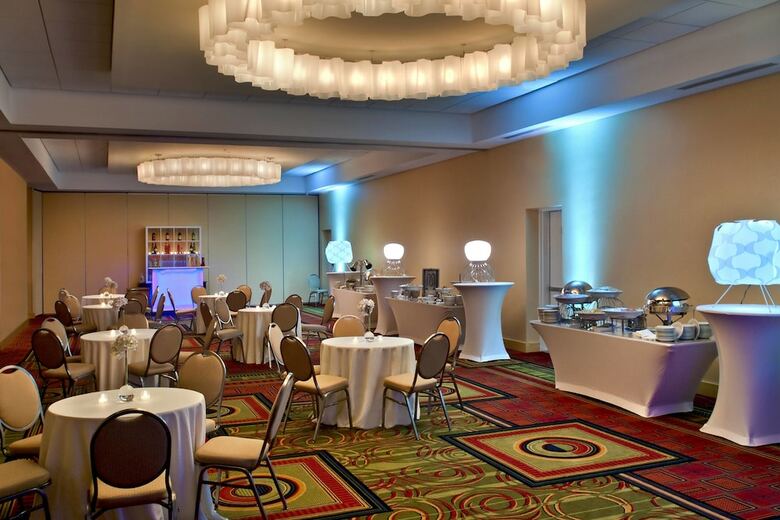 Hotel Long Island Marriott