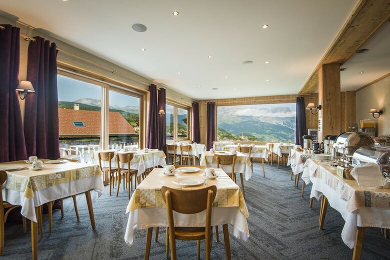 Hotel Caprice Des Neiges