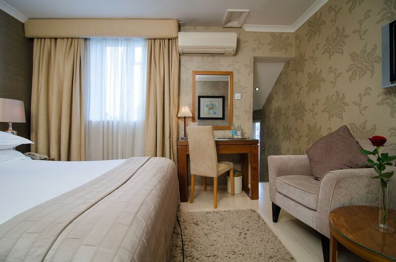 Beaufort Hotel