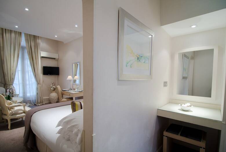 Beaufort Hotel