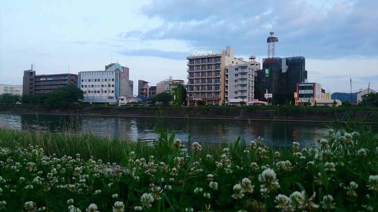 Riverside Hotel Shoei