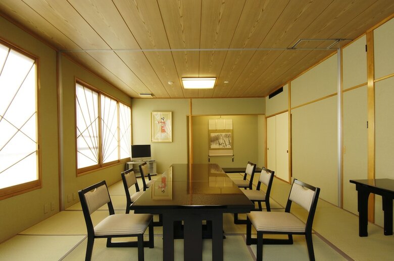 Izu Mitsuhama Syoutoukan
