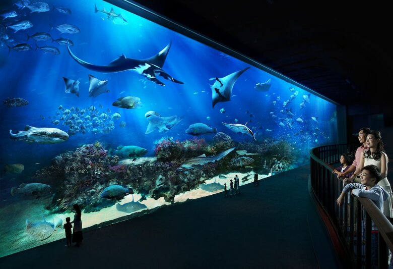 Resorts World Sentosa - Festive Hotel