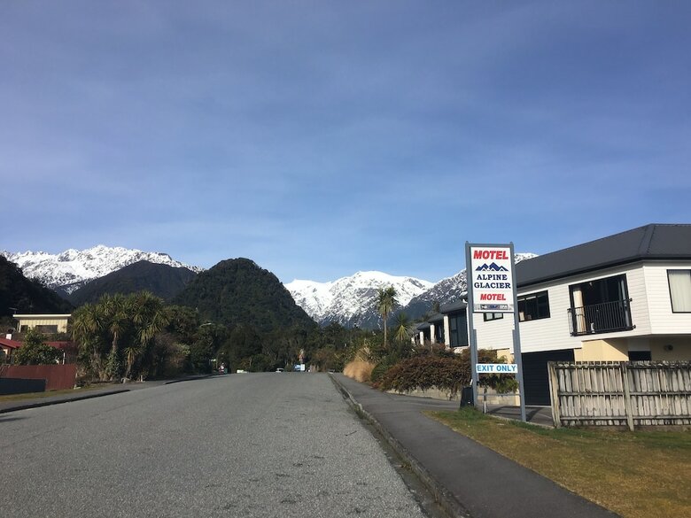 Alpine Glacier Motel